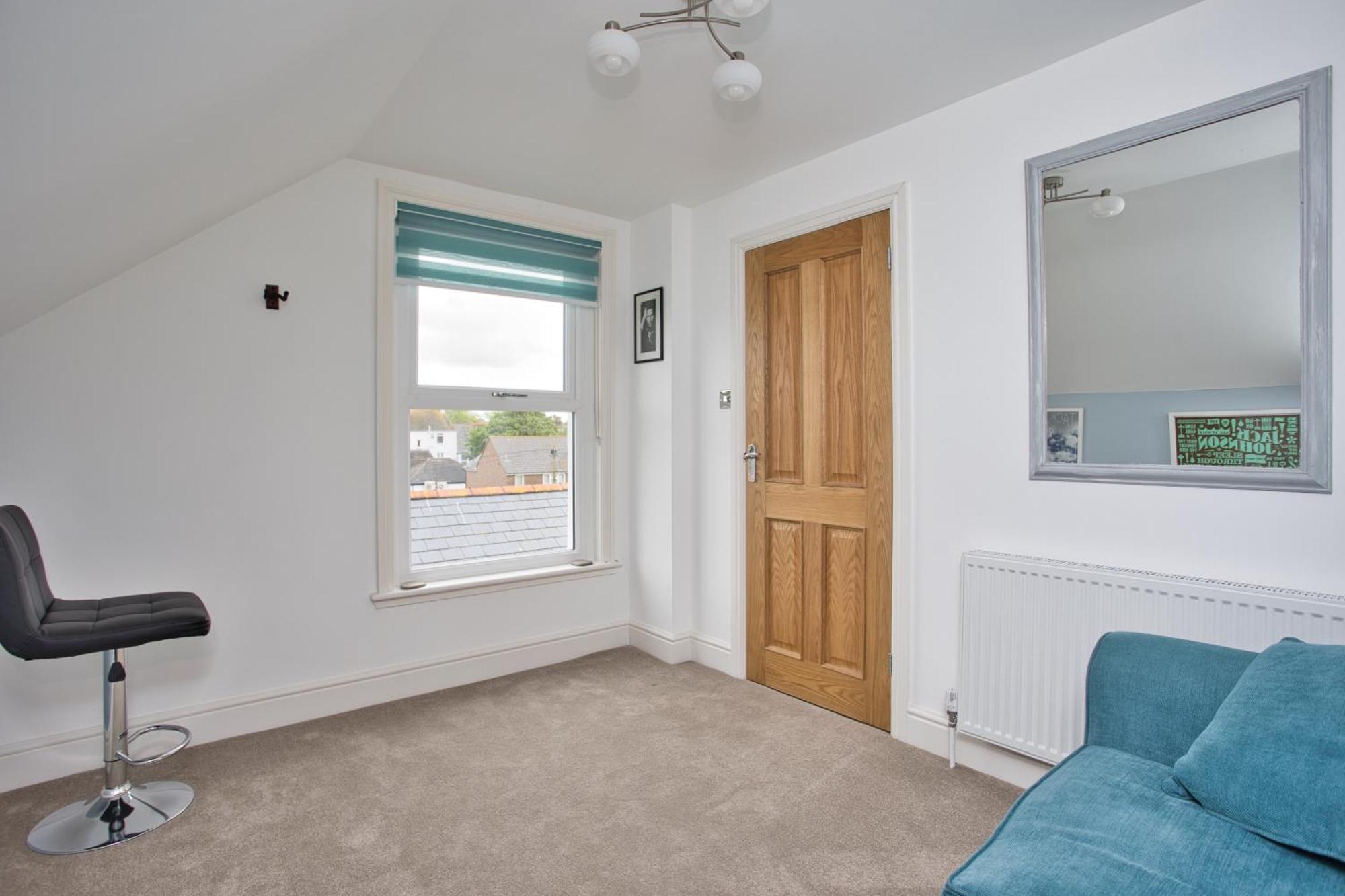 Spacious Seaside Escape In The Heart Of Deal, 4 Mins From The Beach 외부 사진