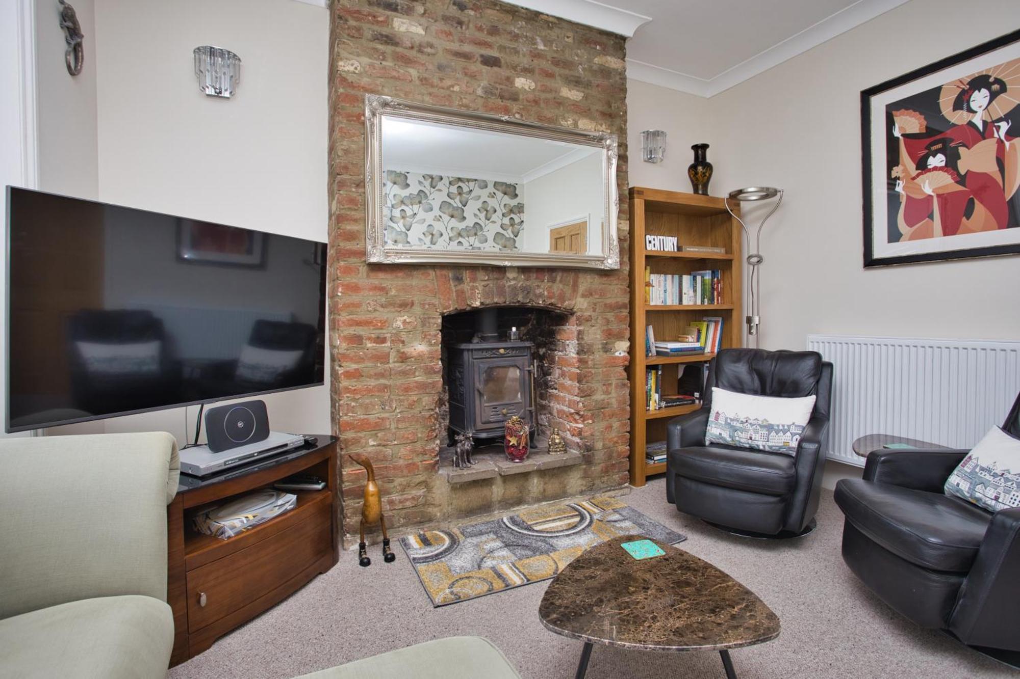 Spacious Seaside Escape In The Heart Of Deal, 4 Mins From The Beach 외부 사진